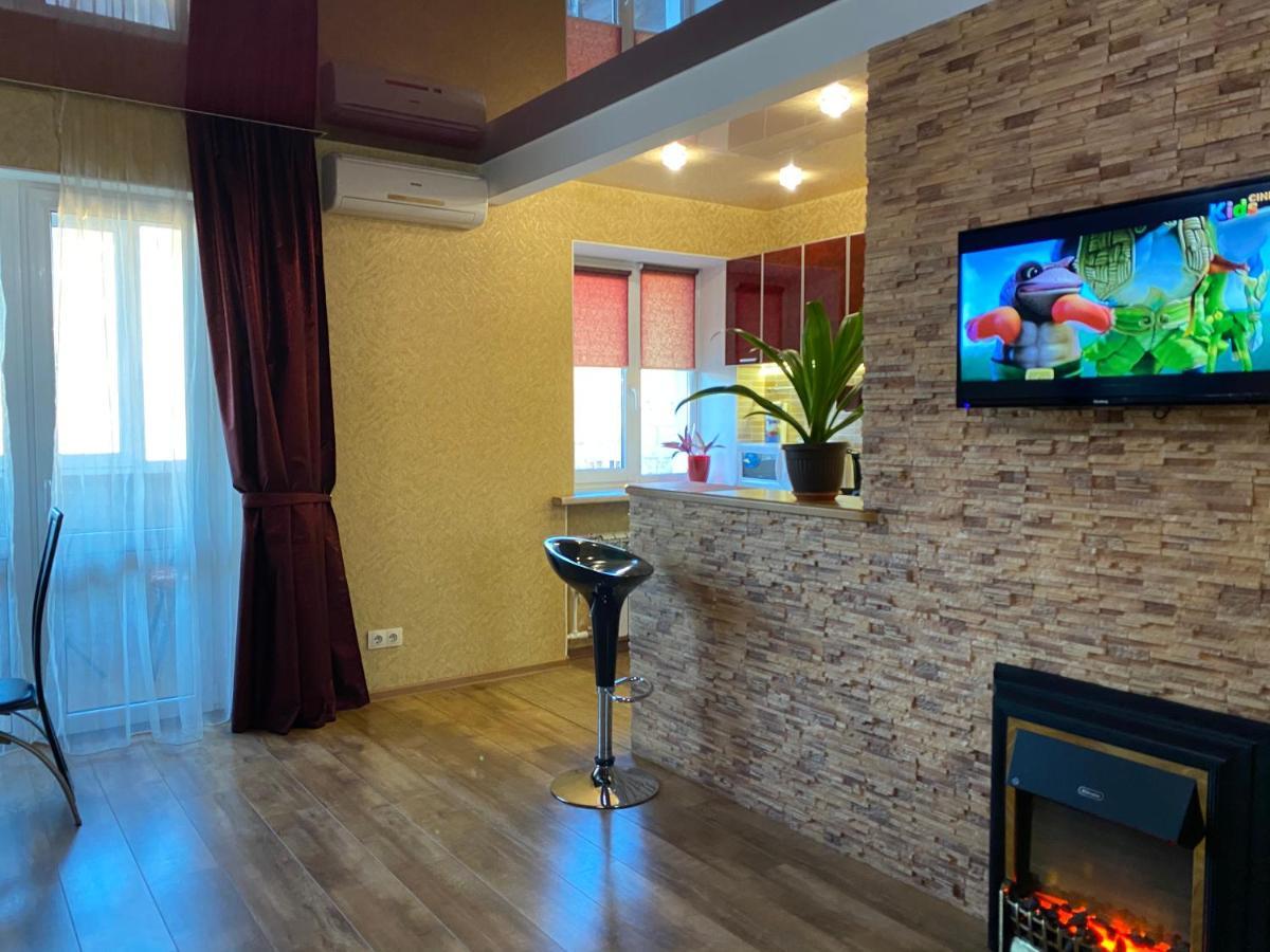New Apartments With Panoramic Views On Avenue Nauky Kharkiv Exterior photo