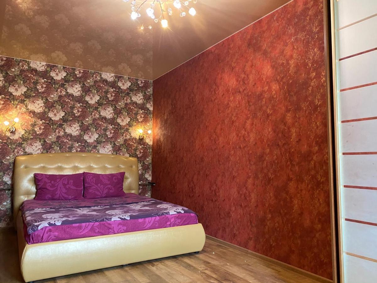 New Apartments With Panoramic Views On Avenue Nauky Kharkiv Exterior photo