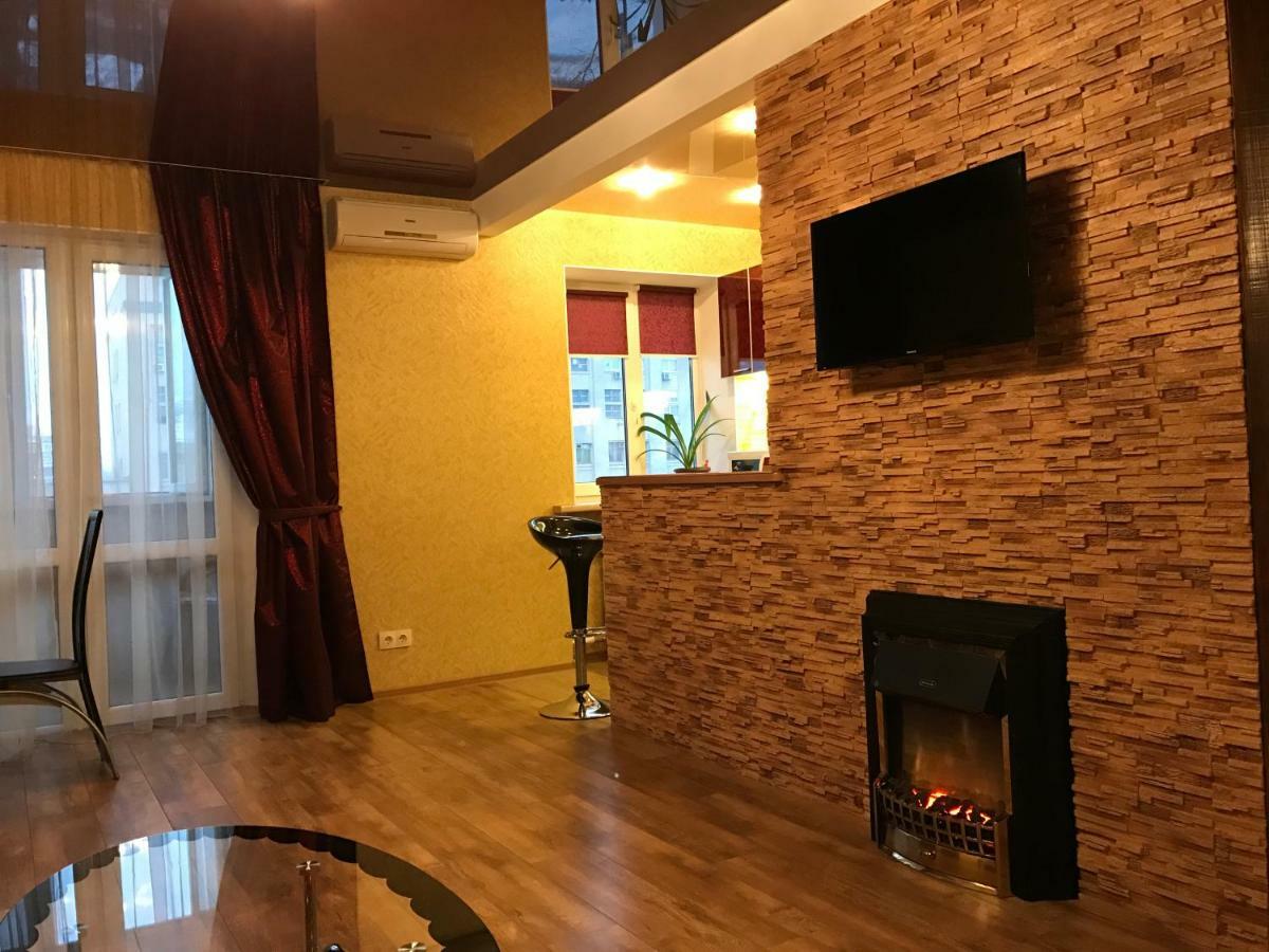 New Apartments With Panoramic Views On Avenue Nauky Kharkiv Exterior photo